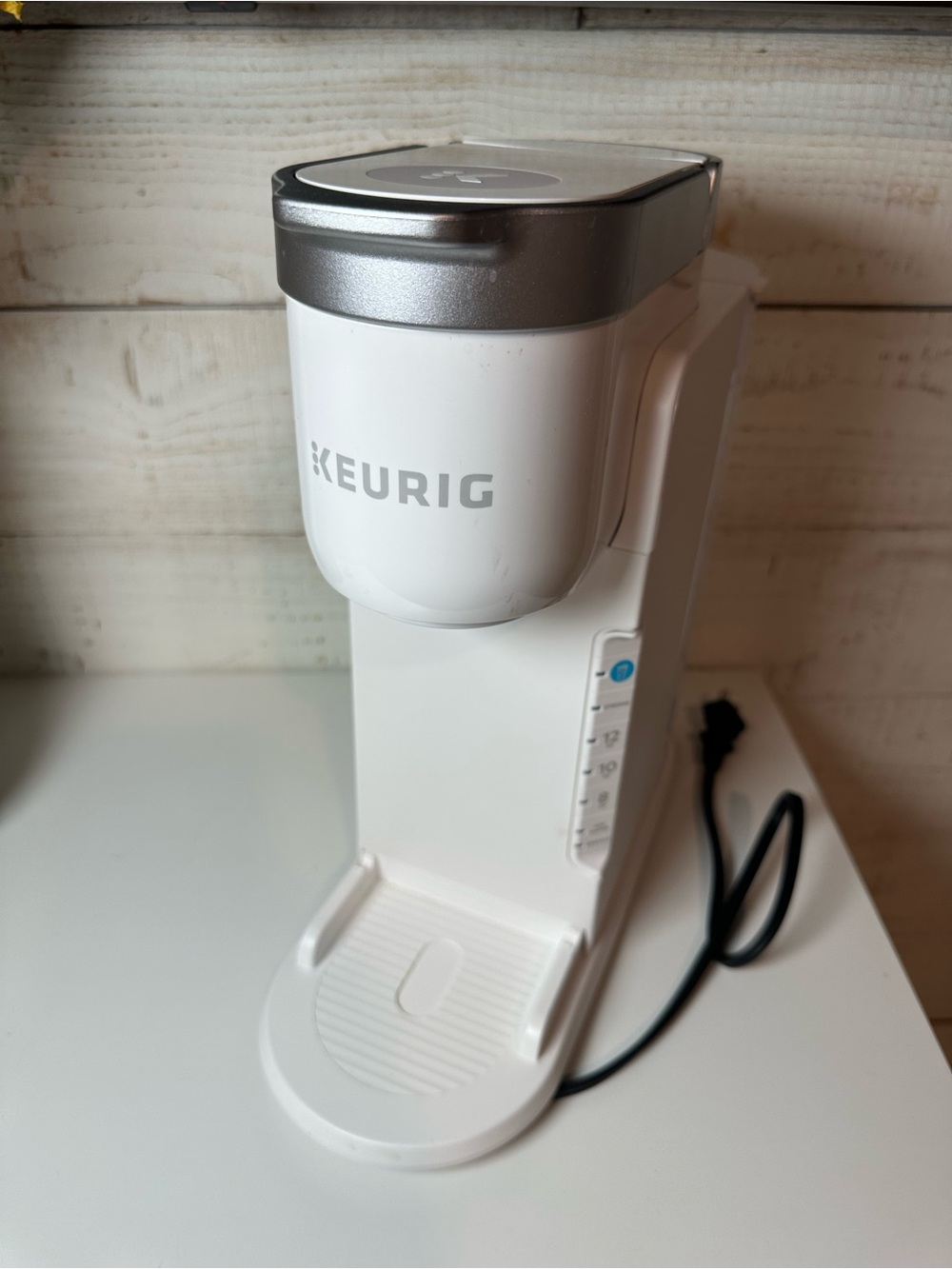Keurig White and Silver Single-Serve Coffee Brewer